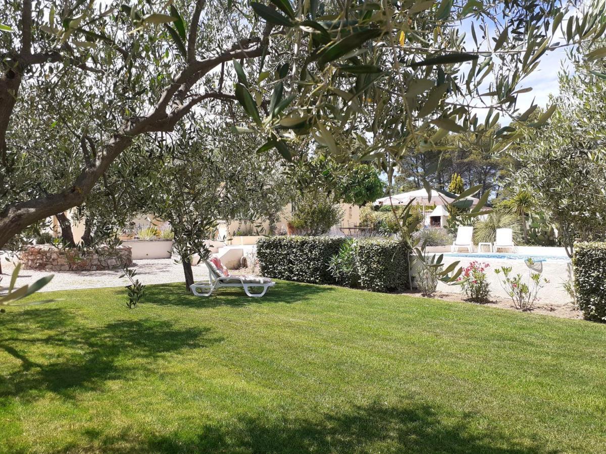 Gite Provencal Independant Avec Piscine Chauffee : Le Suy Bien Flayosc Luaran gambar