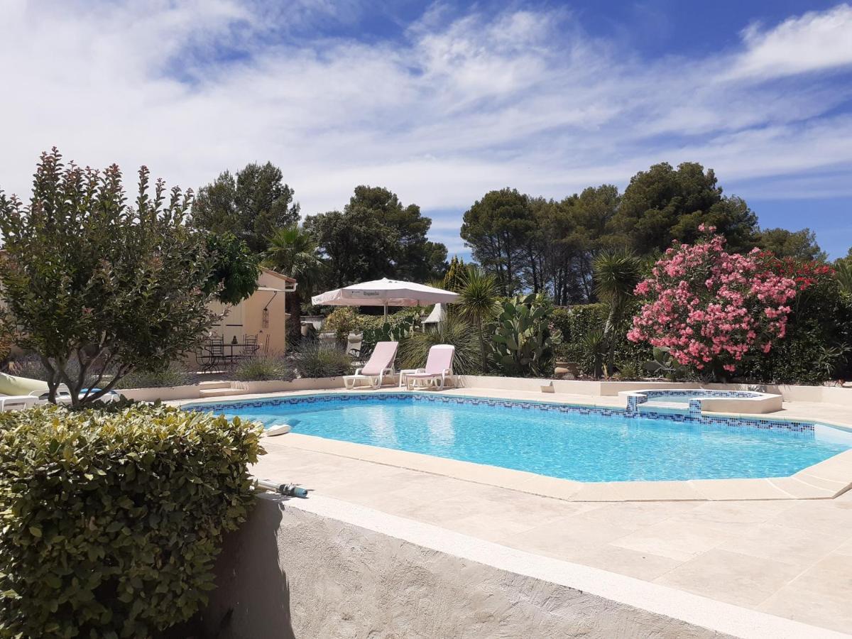 Gite Provencal Independant Avec Piscine Chauffee : Le Suy Bien Flayosc Luaran gambar