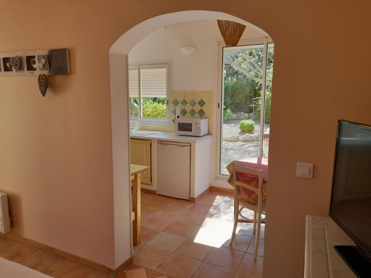 Gite Provencal Independant Avec Piscine Chauffee : Le Suy Bien Flayosc Luaran gambar