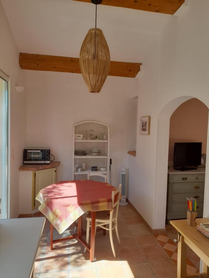 Gite Provencal Independant Avec Piscine Chauffee : Le Suy Bien Flayosc Luaran gambar